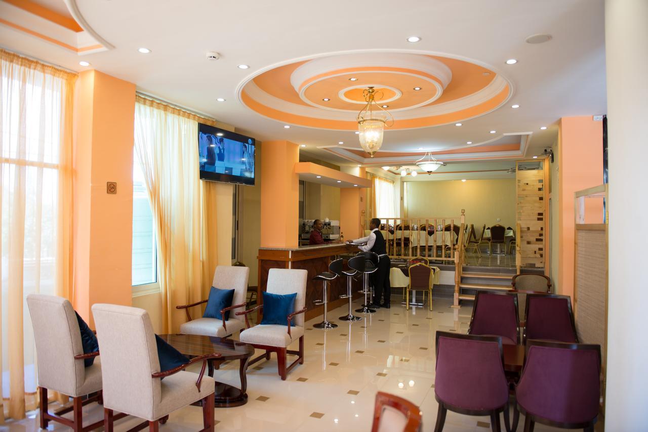 C Fun Addis Hotel Extérieur photo
